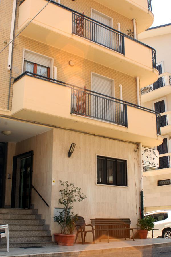 Albergo Italia Lavello Экстерьер фото